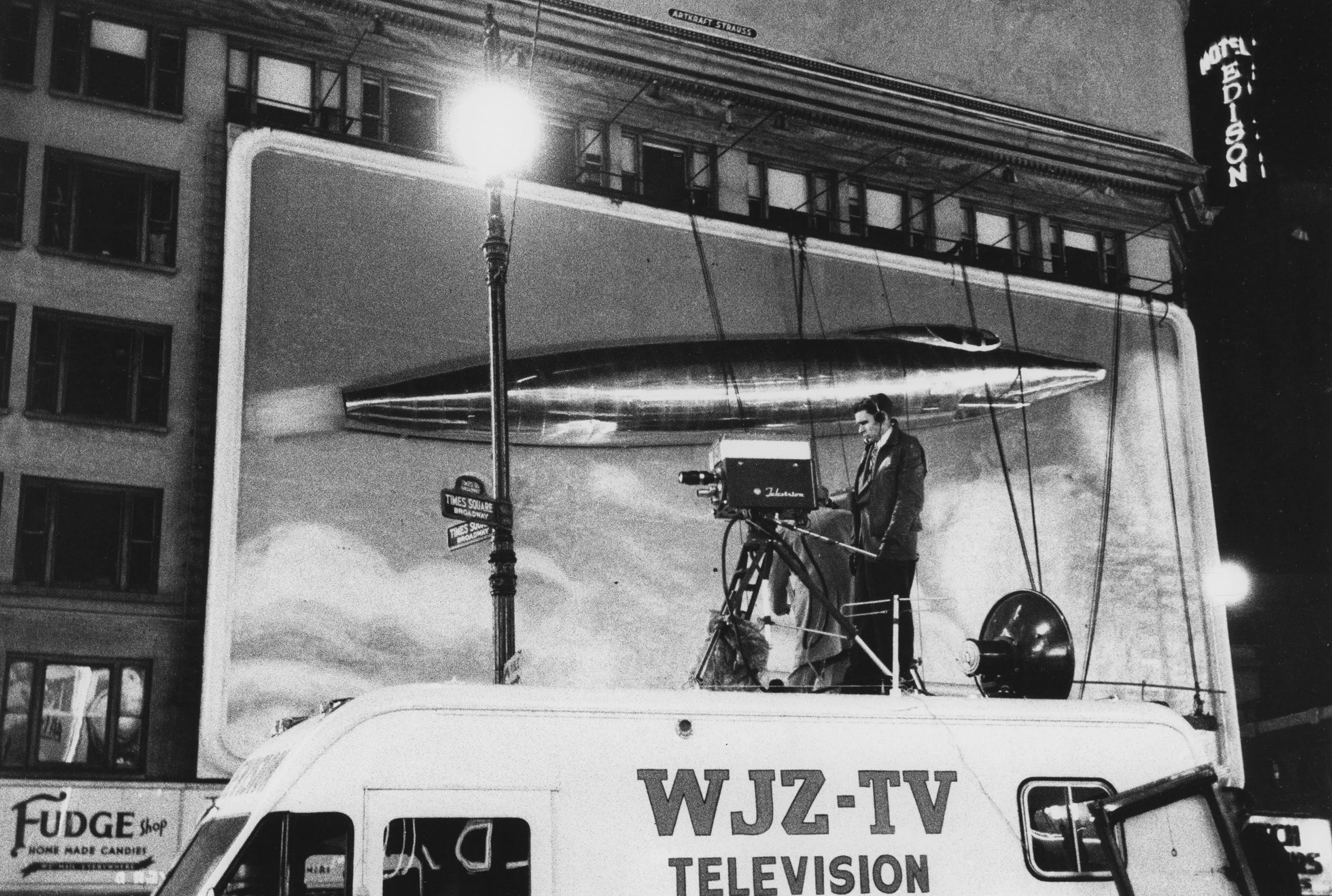 Cool Medium: The Golden Age of Television | Keith de Lellis